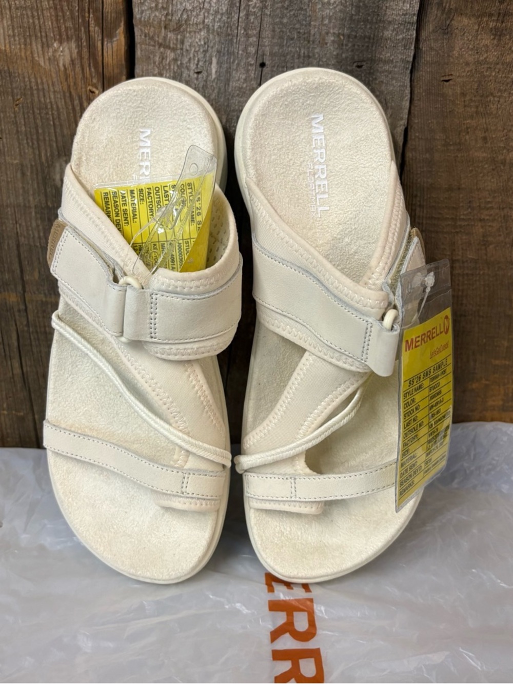 NWT Women’s Merrell Cream Strappy Slide Sandals - Picture 5 of 6